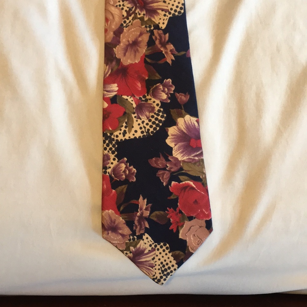 Mario Valentino men’s tie
